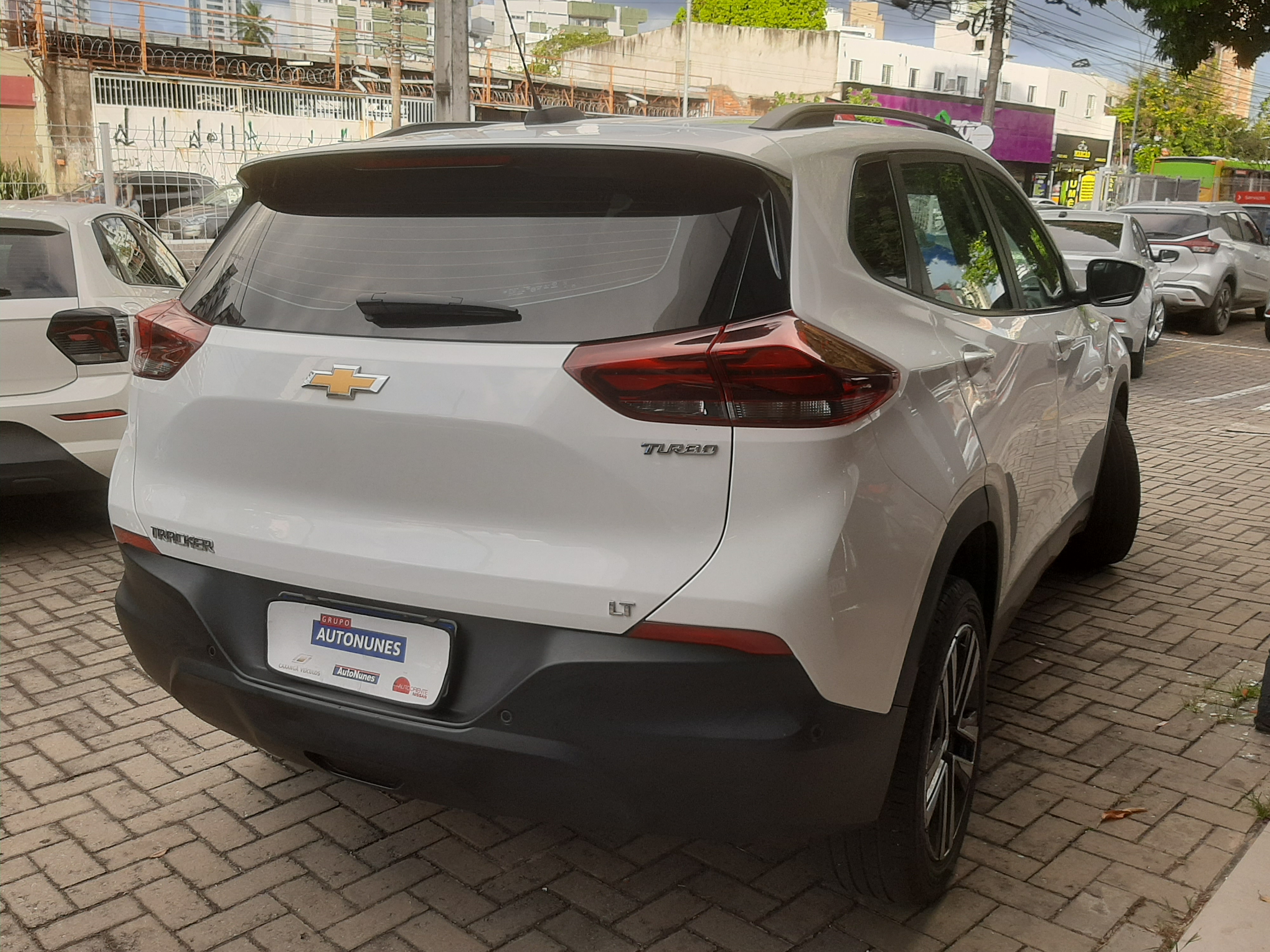 CHEVROLET TRACKER